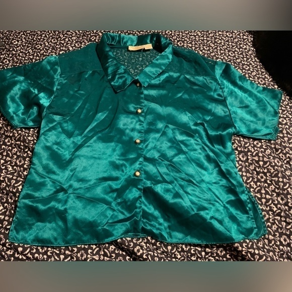 Victoria's Secret Tops - Vintage 90s y2k Victorias Secret Medium Silk green button down short sleeve top
